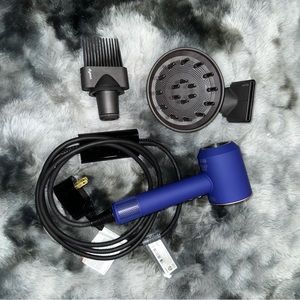 (Sold!) Dyson Supersonic Hair Dryer blue /rose pink
Special Edition supersonic